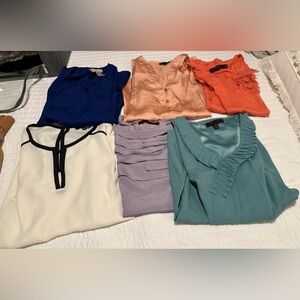 The Limited/ Banana Republic Women's Blouses XS, S see picts